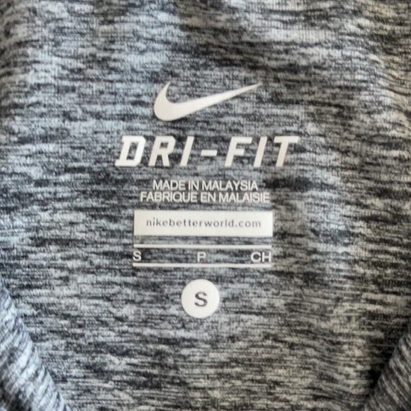 Nike Women’s Dri-FIT Element Half Zip - Picture 4 of 11